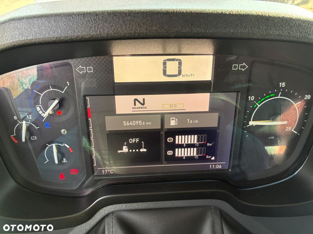 Renault T520 EVO SLEEPER CAB - 25