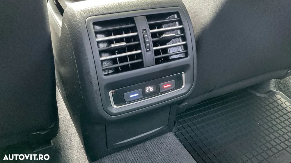Volkswagen Passat 1.4 TSI Advance - 33