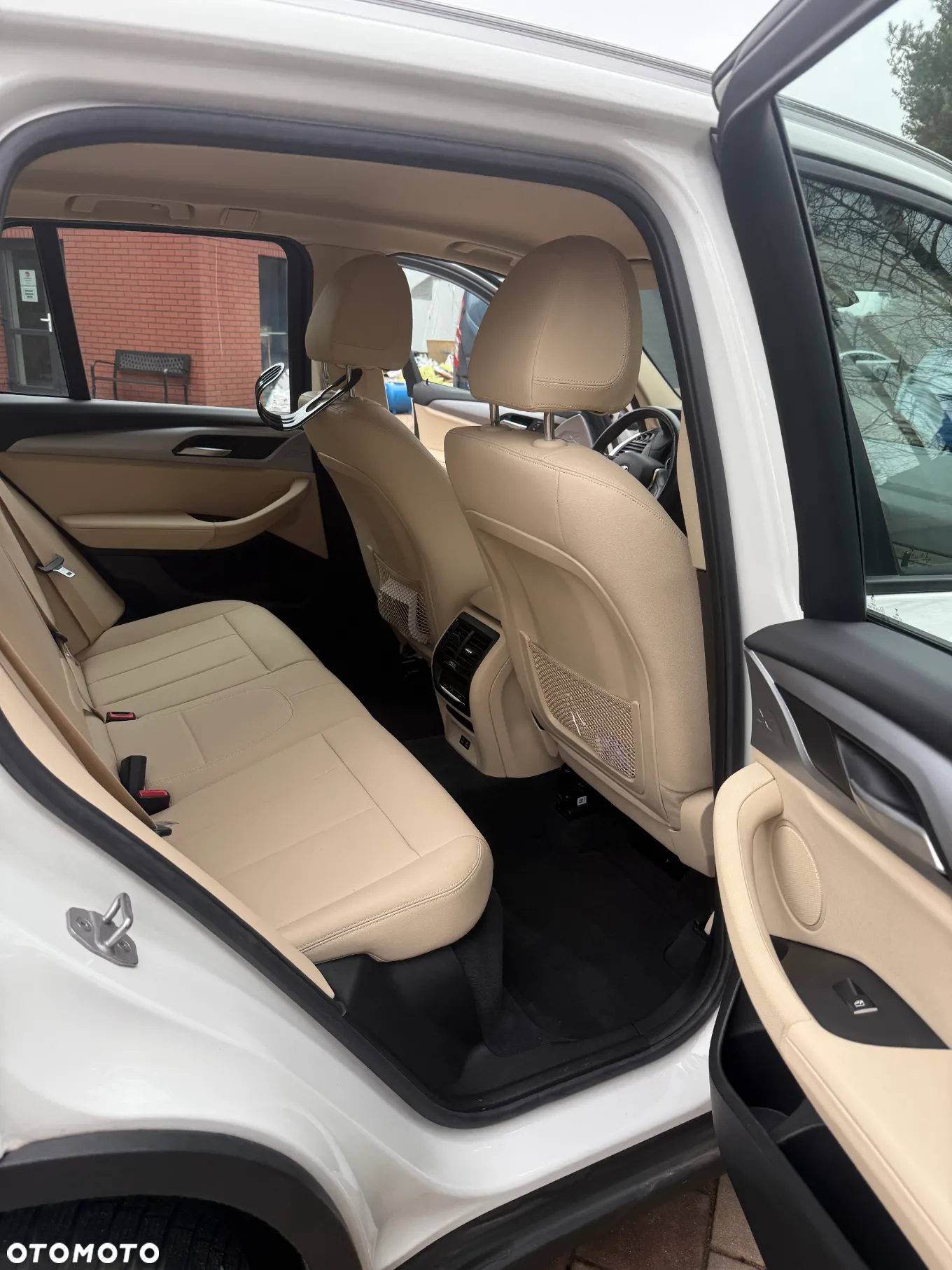 BMW X3 xDrive20i Advantage - 31
