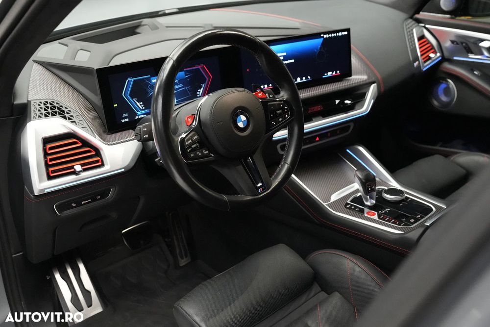 BMW XM Label Red - 14