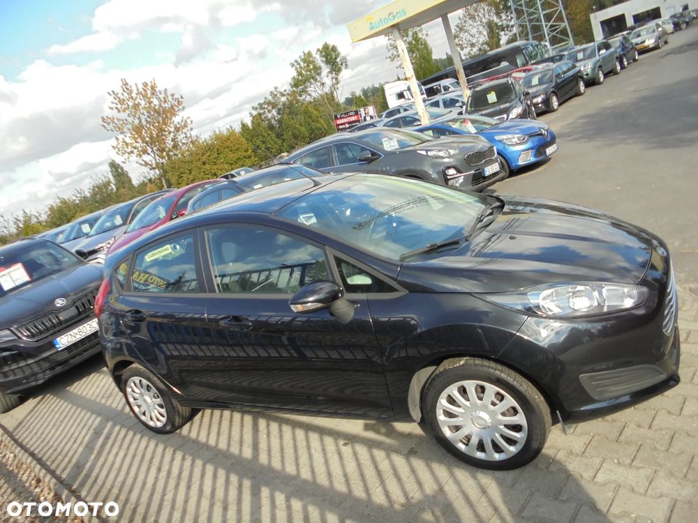 Ford Fiesta 1.25 Ambiente - 28