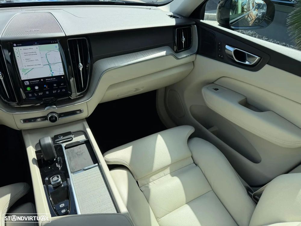 Volvo XC 60 2.0 T6 PHEV Ultimate Dark AWD - 30