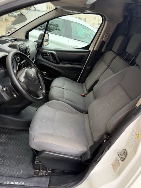 Citroën Berlingo 1.6 e-HDi Exclusive - 17