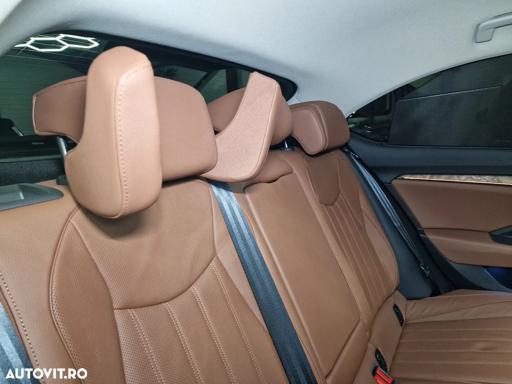Skoda Superb 2.0 TSI 265 CP 4x4 DSG Laurin & Klement - 17
