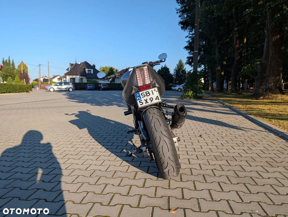 Suzuki SV - 7