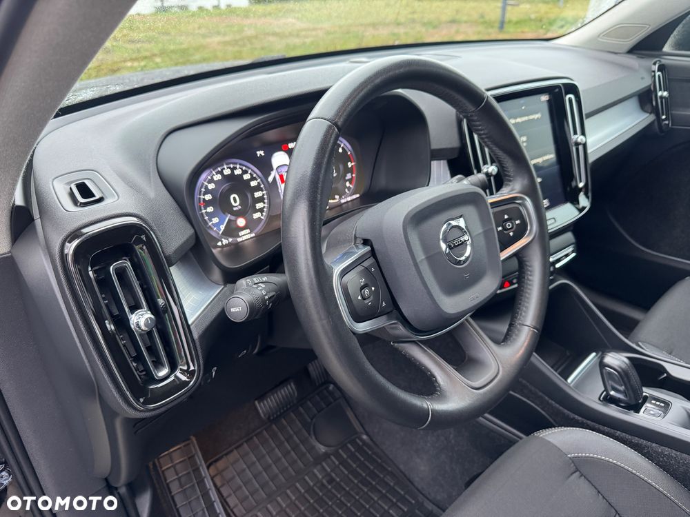 Volvo XC 40 D3 SCR Momentum - 20