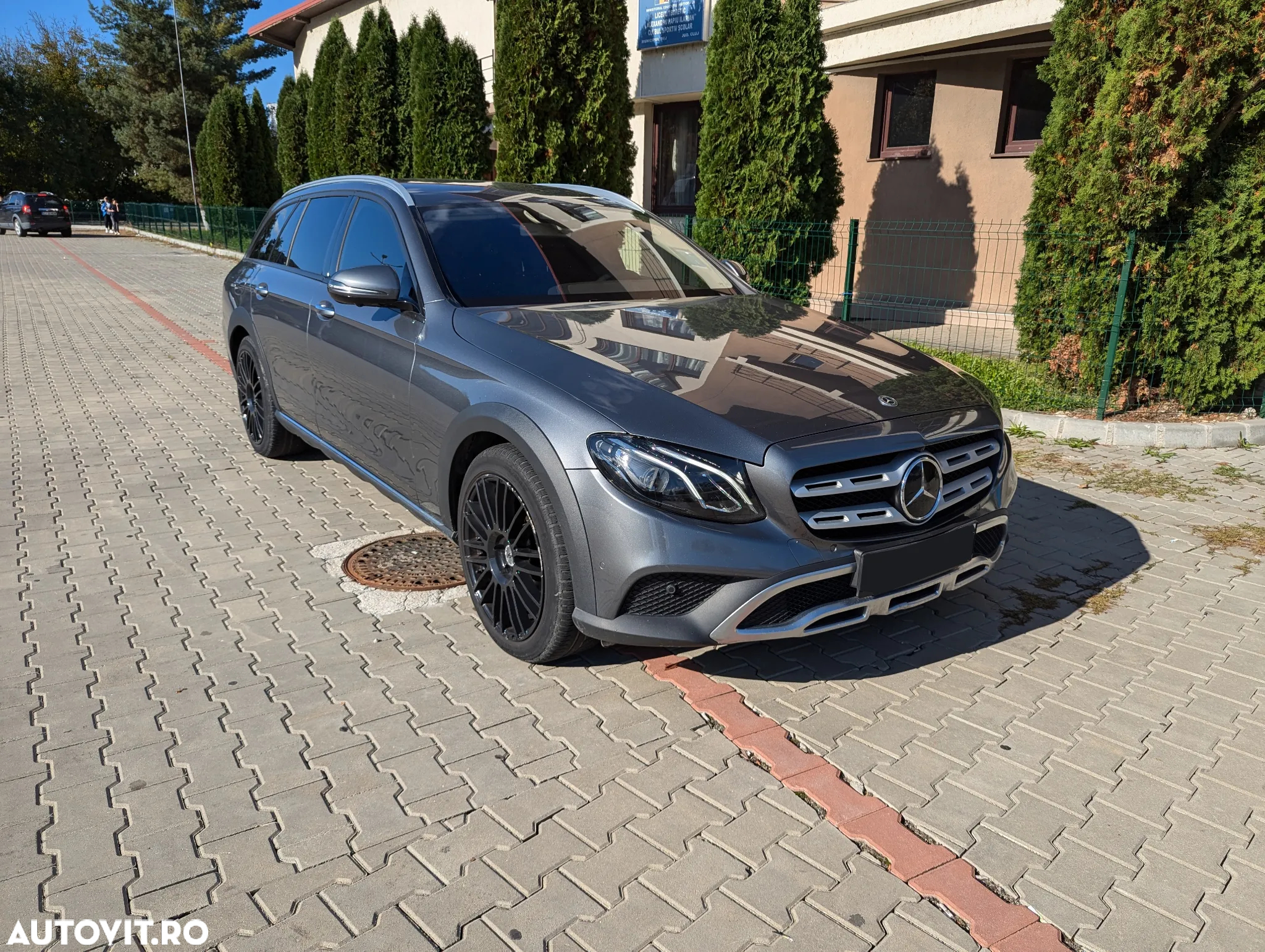 Mercedes-Benz E 220 d All-Terrain 4MATIC Aut. - 10