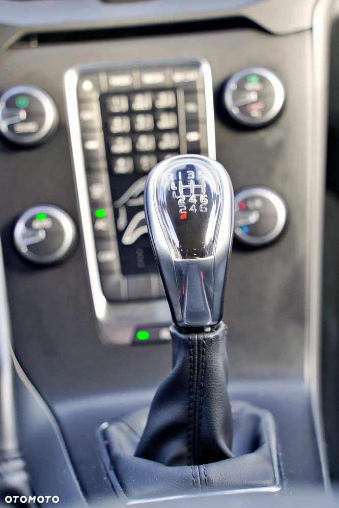 Volvo V40 - 13