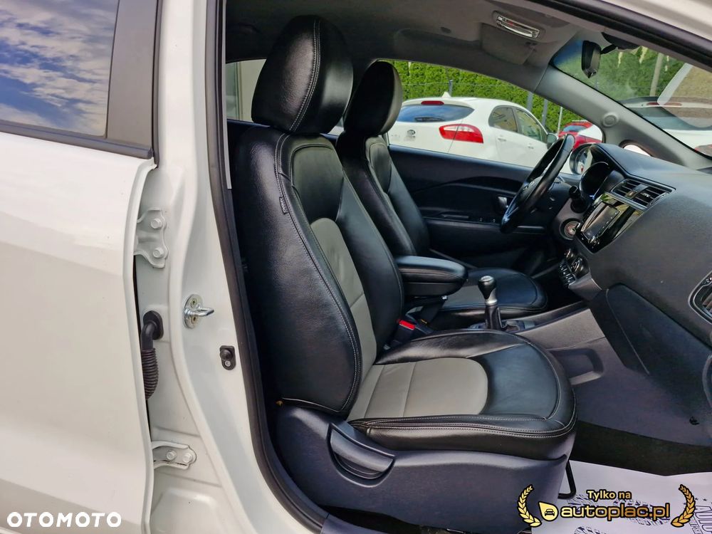 Kia Rio 1.2 Business Line - 14