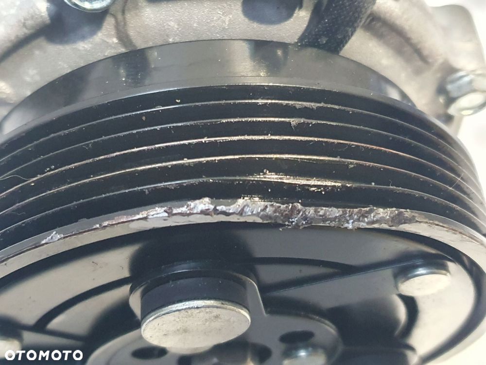 SPRĘŻARKA KLIMATYZACJI Seat Toledo II 1.6 16V pompa 8FK351125 - 8