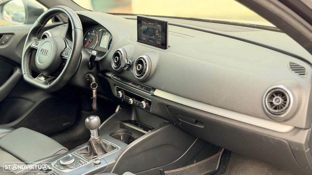 Audi A3 1.6 TDI S-line - 9