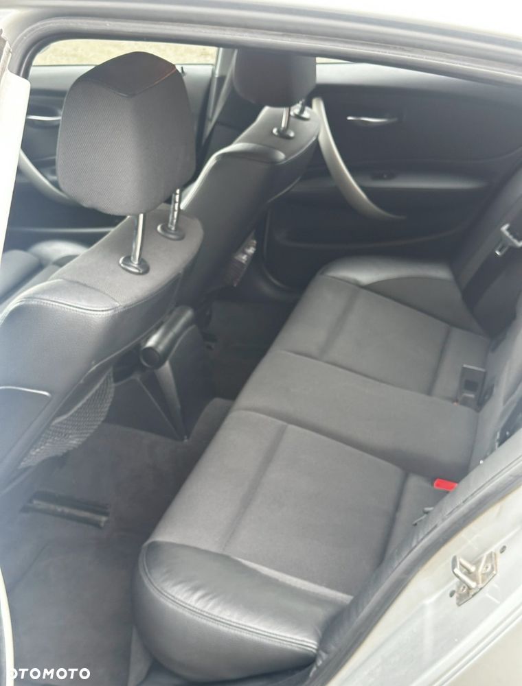BMW Seria 1 120d - 11