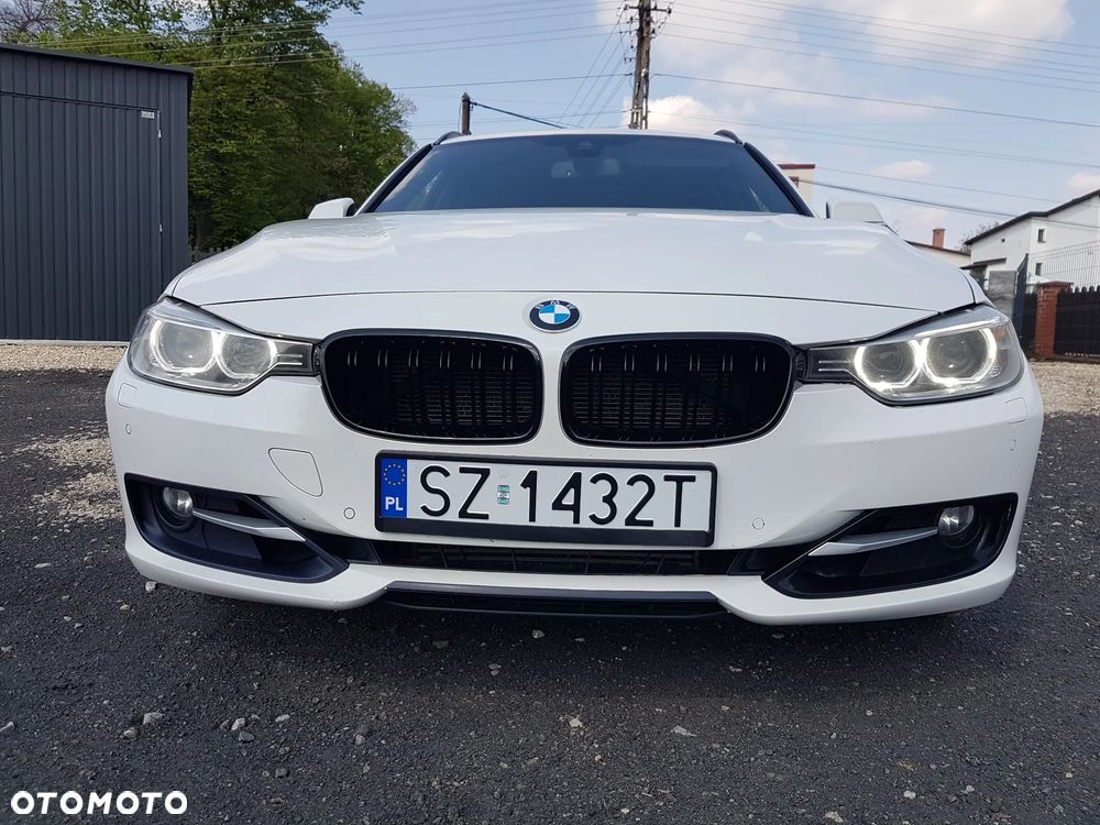 BMW Seria 3 330d Touring xDrive Sport-Aut Sport Line - 11