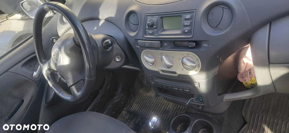 Toyota Yaris 1.4 D-4D Base - 4