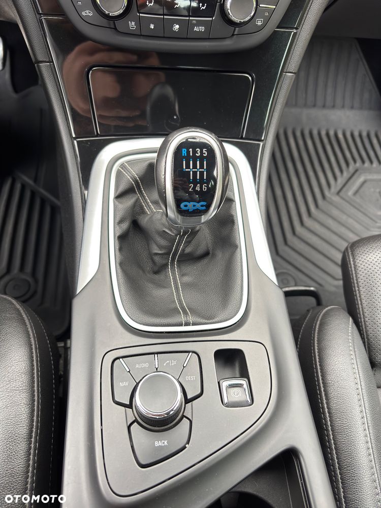 Opel Insignia - 20