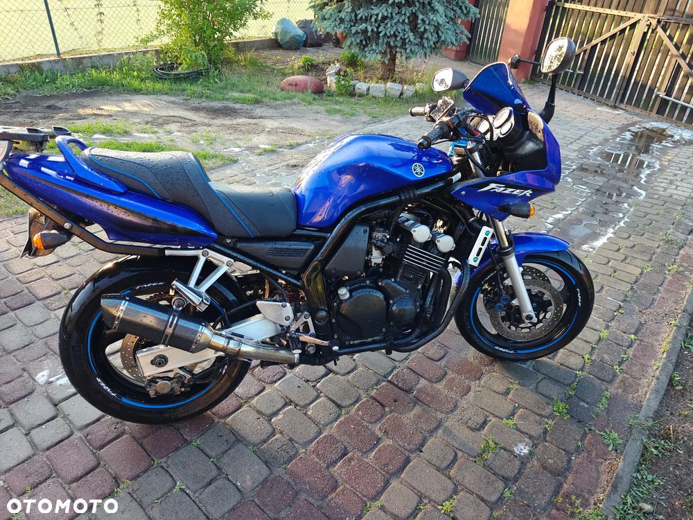 Yamaha FZS - 8
