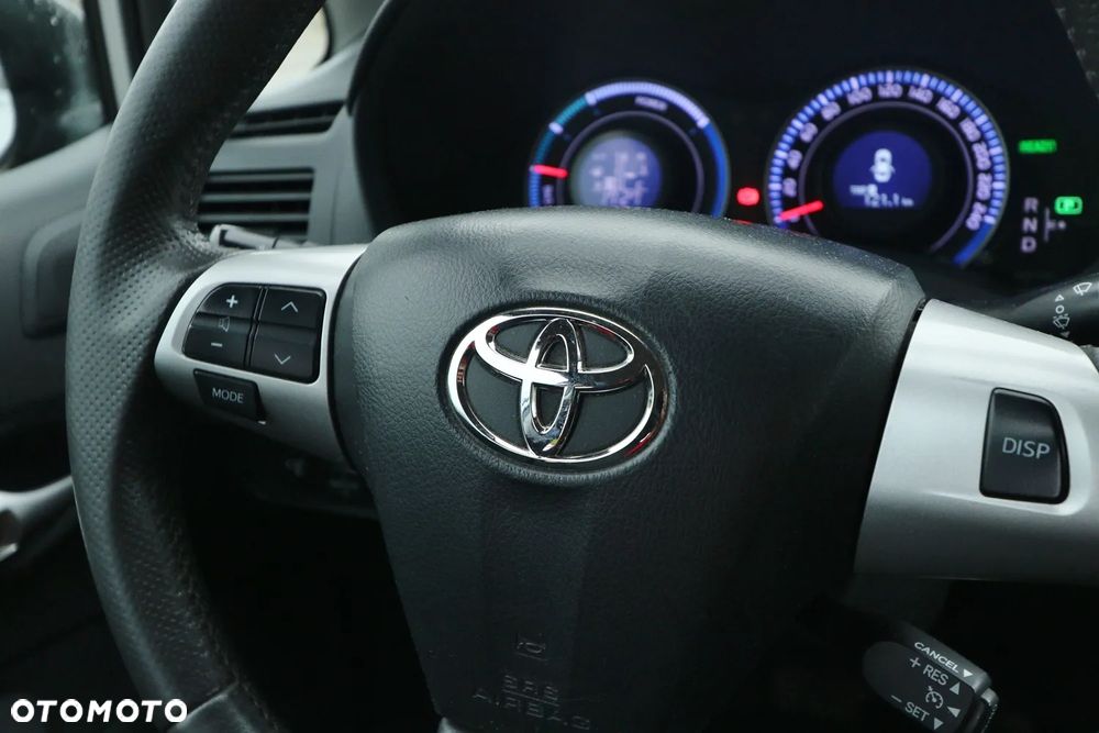 Toyota Auris 1.8 HSD Luna - 11