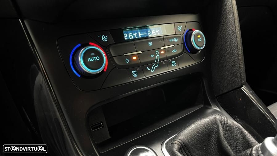 Ford Focus SW 1.5 TDCi Titanium - 27