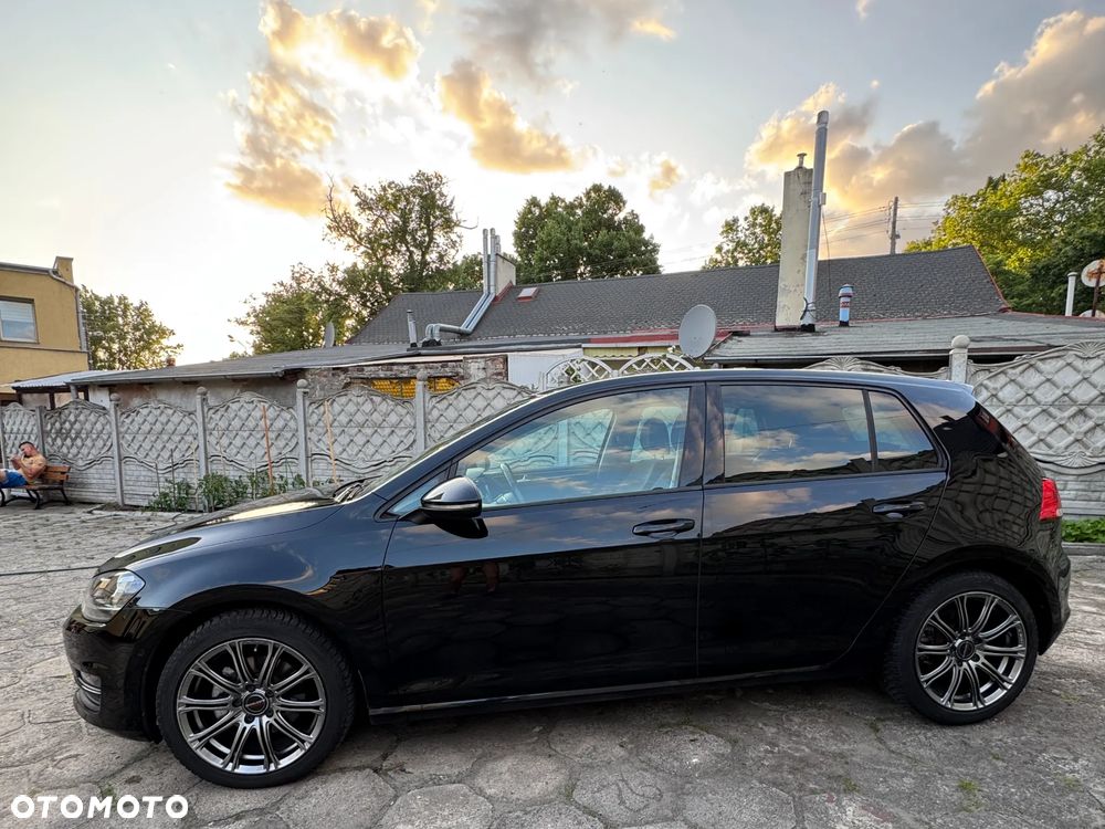 Volkswagen Golf - 9