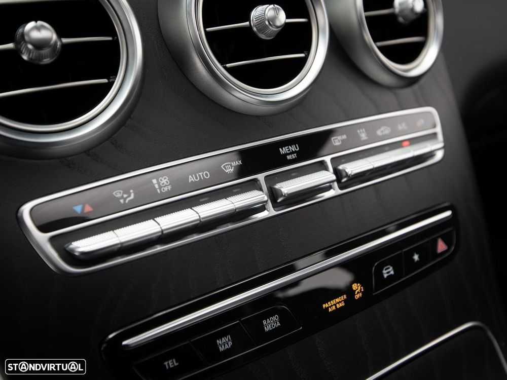 Mercedes-Benz GLC 300 de 4Matic 9G-TRONIC - 24