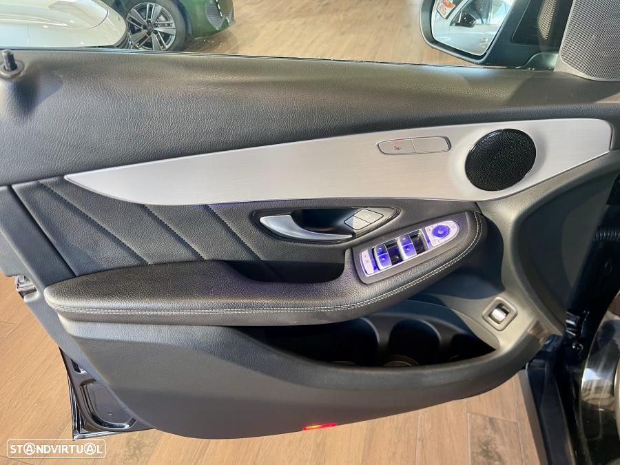 Mercedes-Benz GLC 300 de 4Matic 9G-TRONIC AMG Line - 29