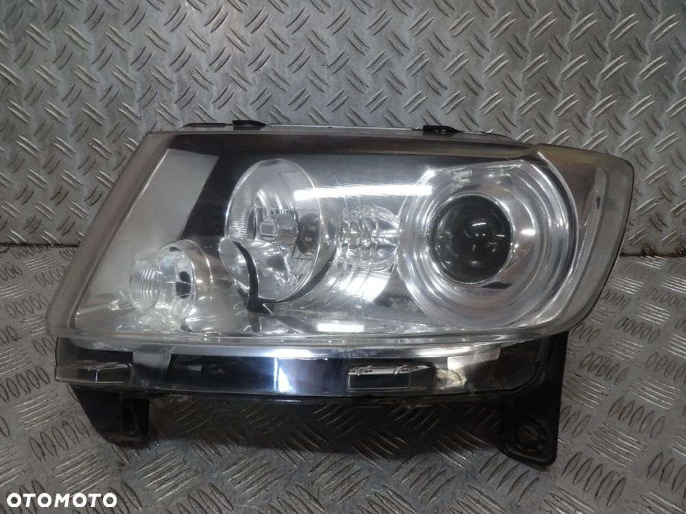 JEEP GRAND CHEROKEE WK2 LAMPA LEWA PRZÓD XENON 55079411AG