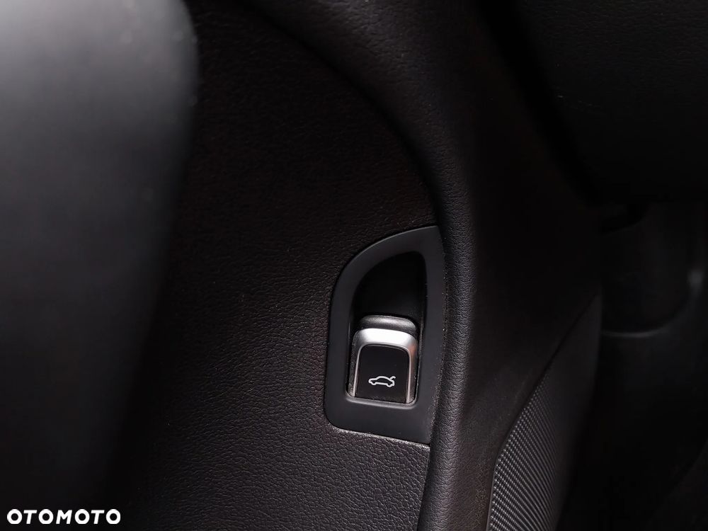 Audi A4 Avant 2.0 TDI S tronic - 7