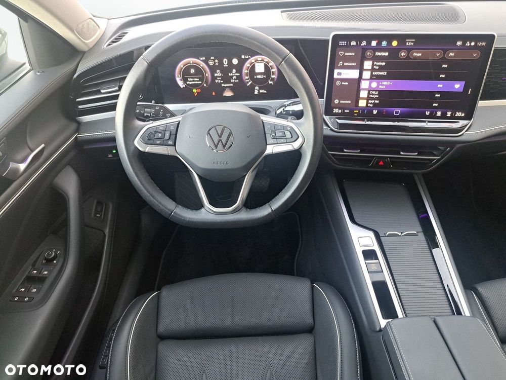 Volkswagen Passat - 10