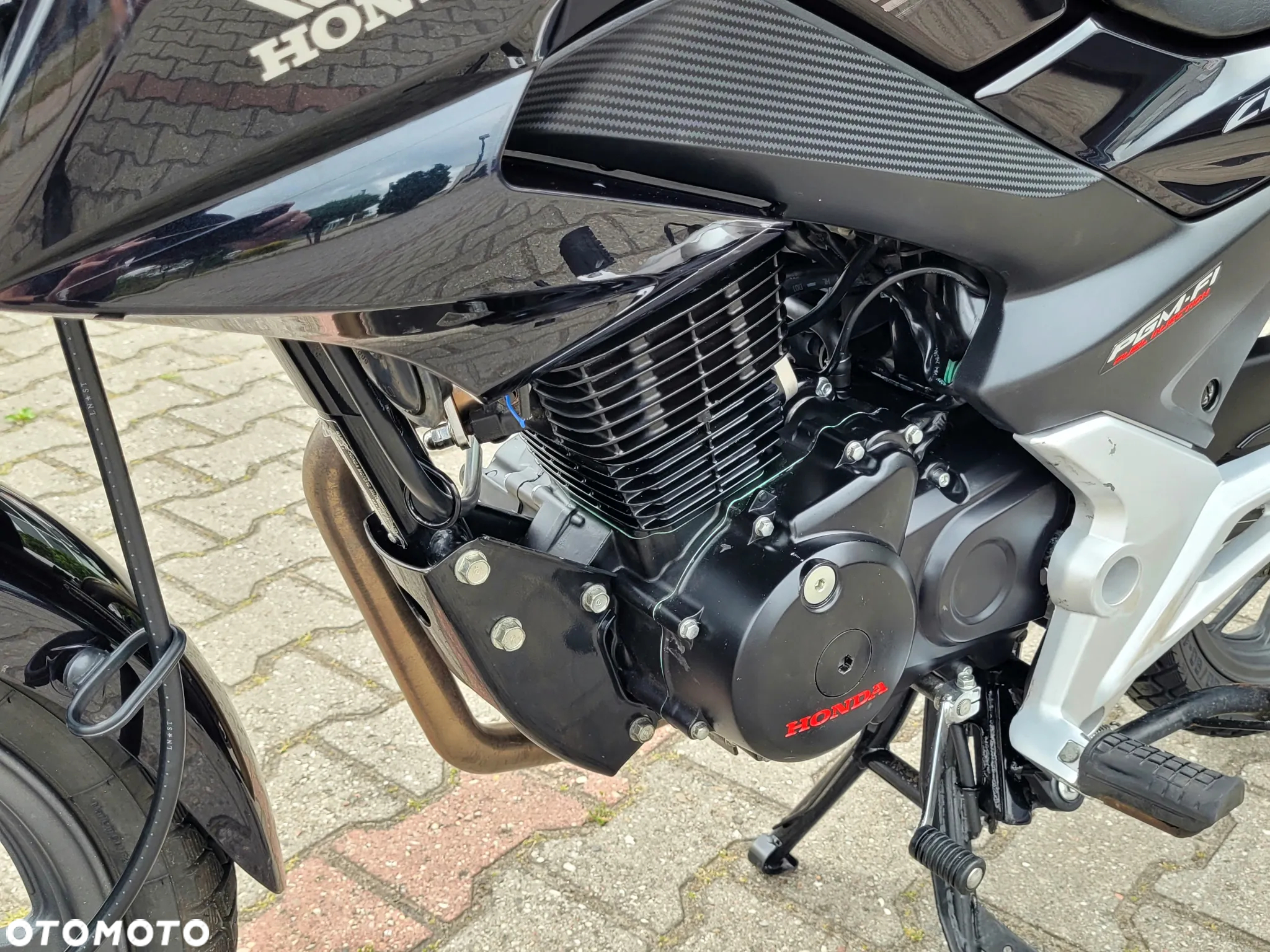 Honda CBF - 12
