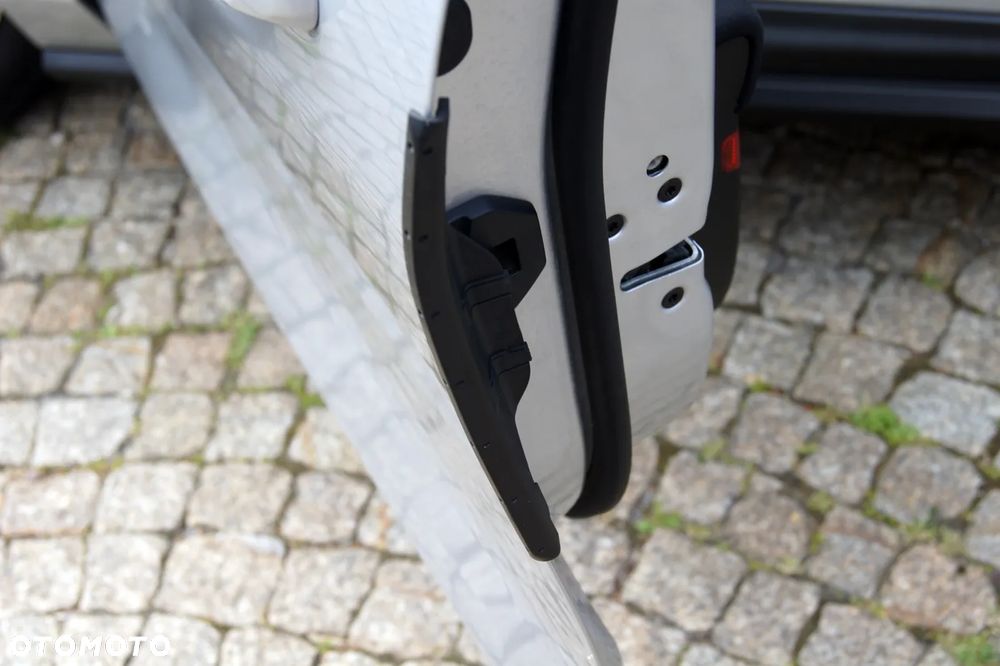 Ford Focus 1.5 EcoBlue Start-Stopp-System COOL&CONNECT DESIGN - 17