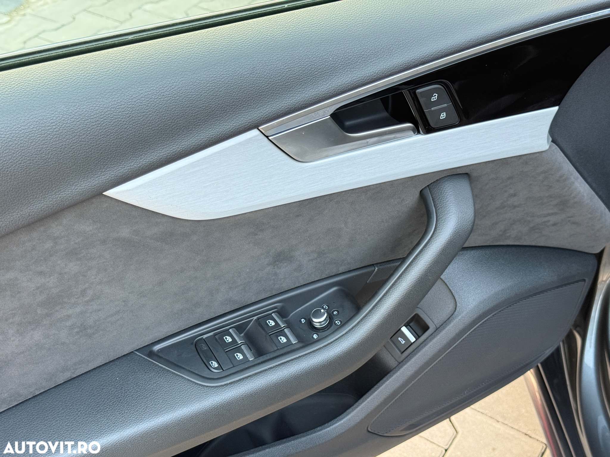Audi A4 Avant 35 TDI S tronic S line - 21