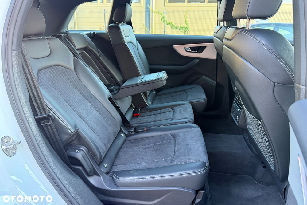 Audi Q7 50 TDI mHEV Quattro S Line Tiptr - 14