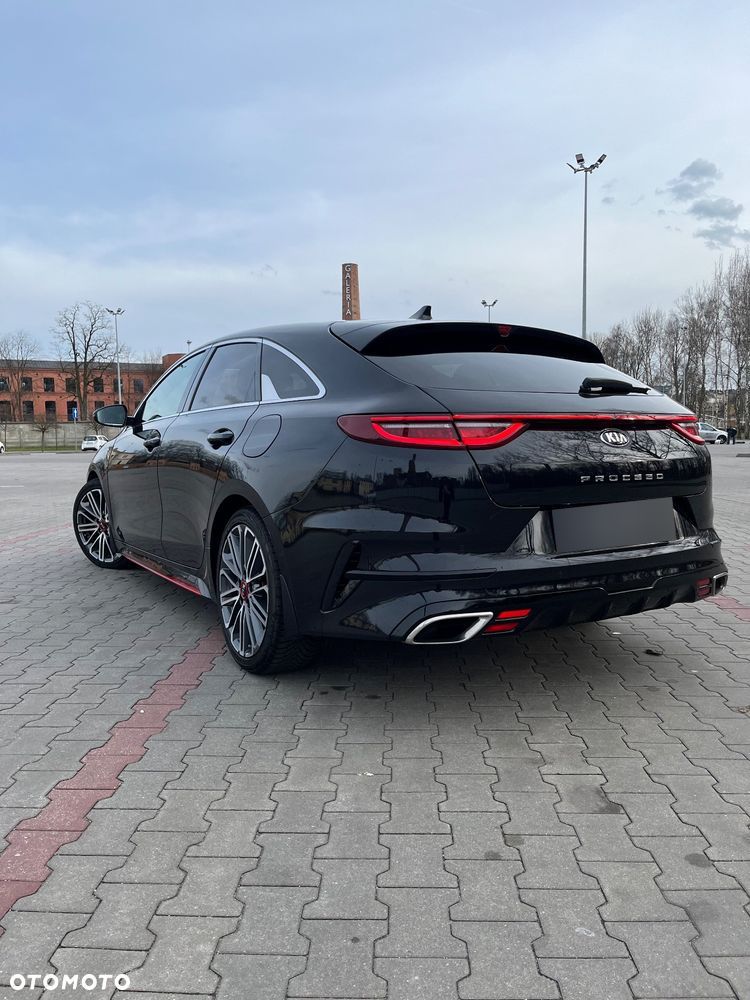 Kia ProCeed 1.6 T-GDI GT DCT - 3