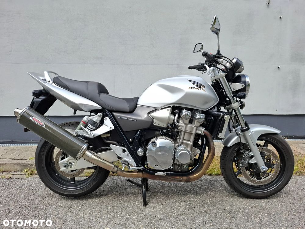 Honda CB - 1
