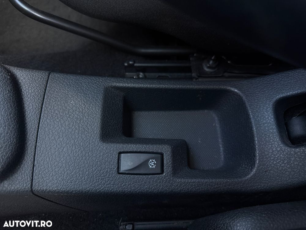 Dacia Sandero Stepway Blue dCi 95 Celebration - 13