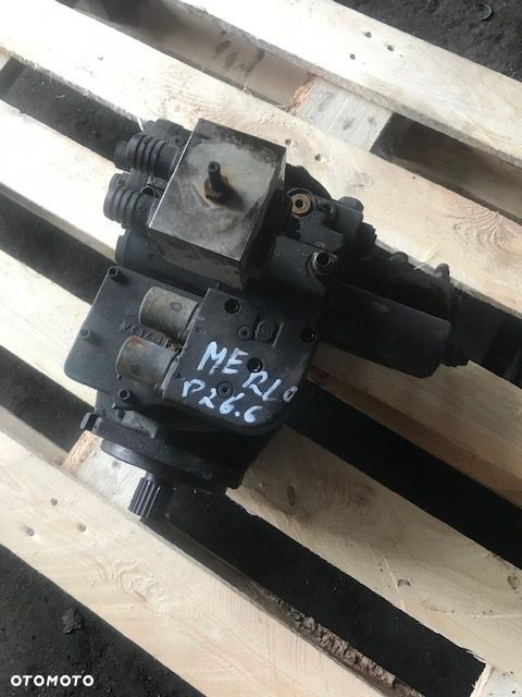 Pompa Jazdy Hydrostat Merlo - 2
