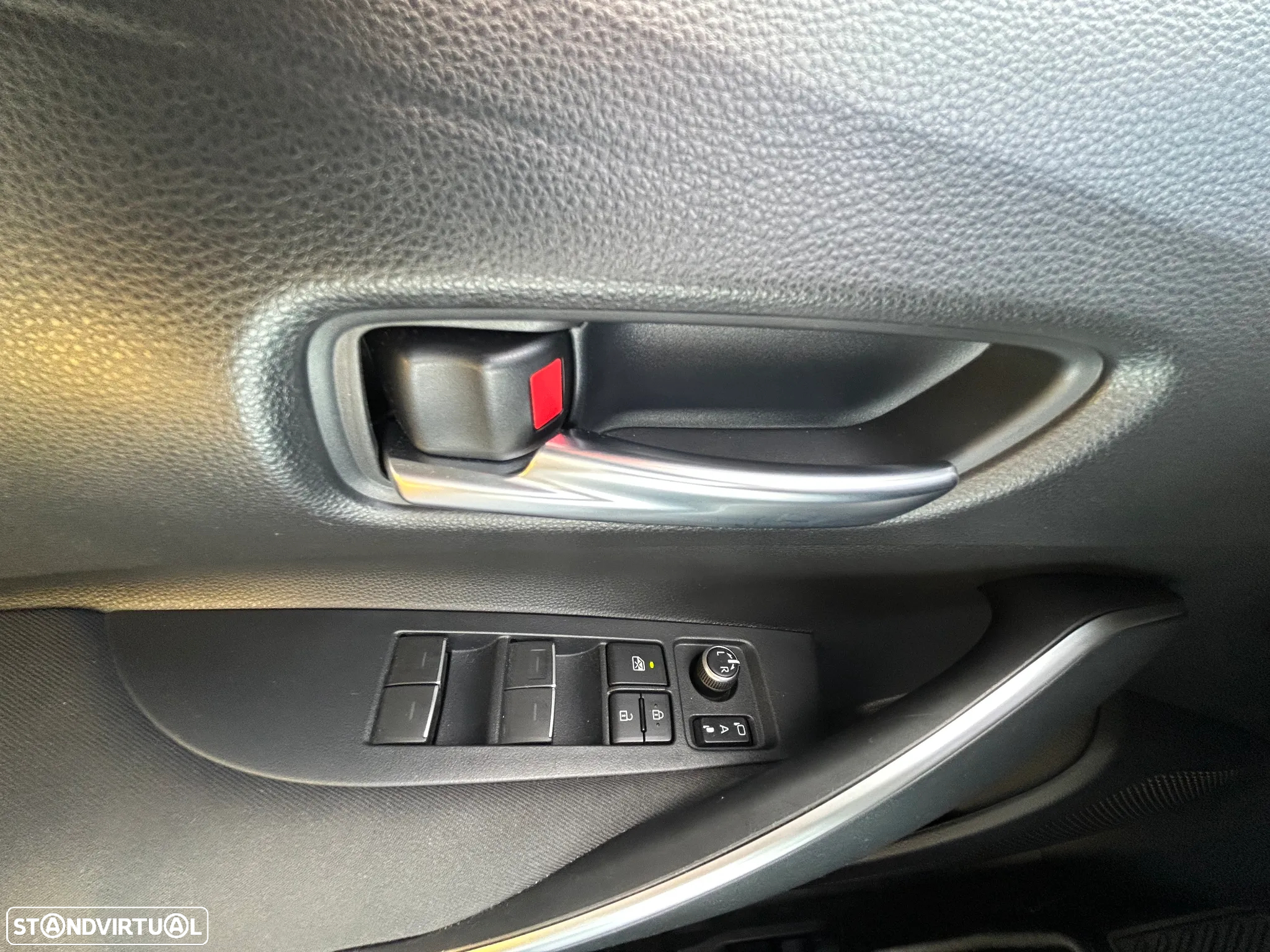Toyota Corolla SD 1.8 Hybrid Comfort - 11