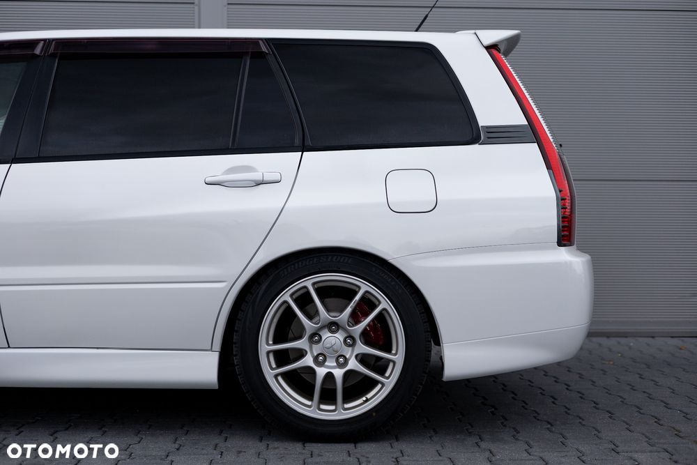 Mitsubishi Lancer Evolution - 13