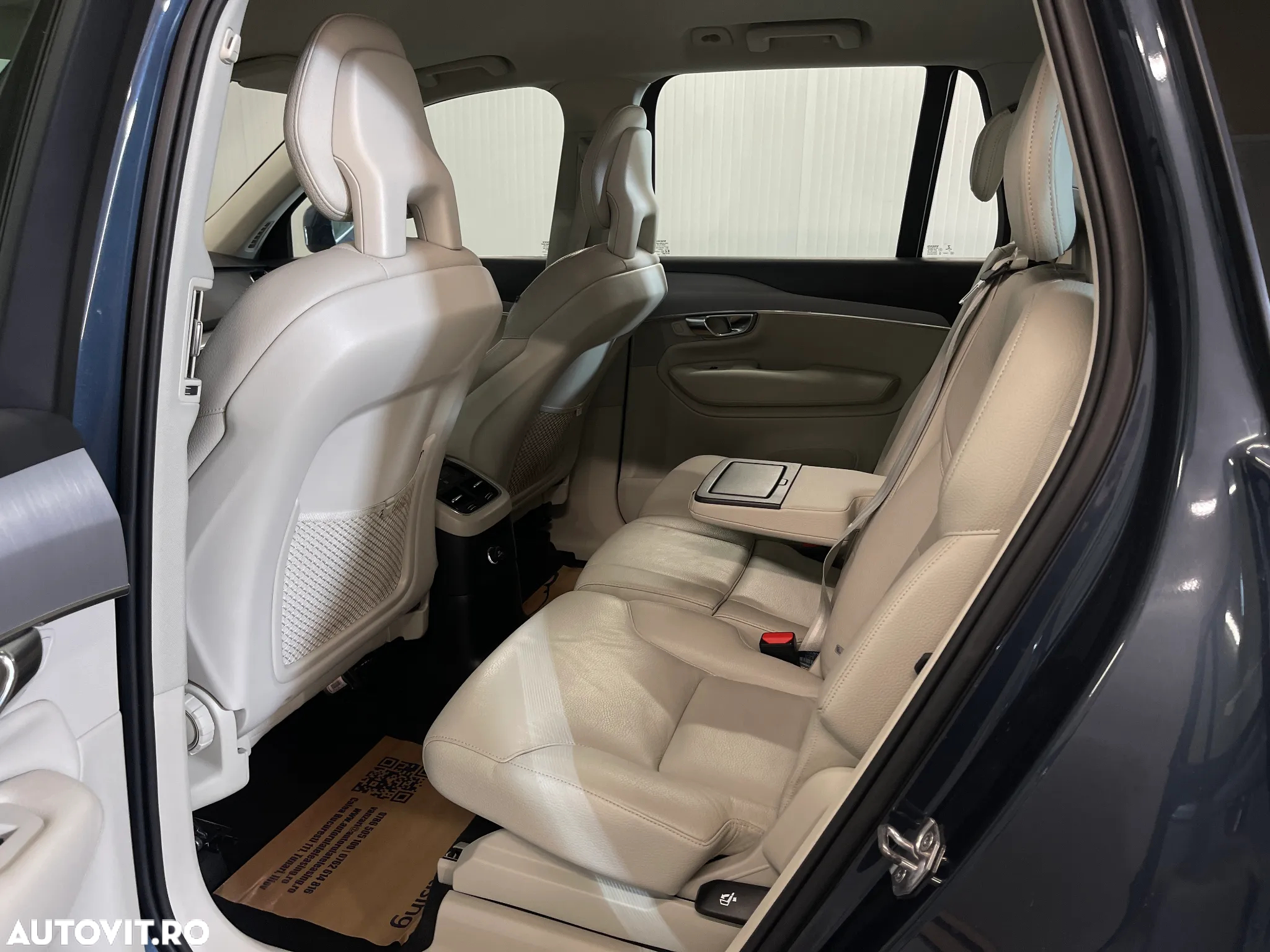 Volvo XC 90 T8 eAWD Momentum Pro - 10