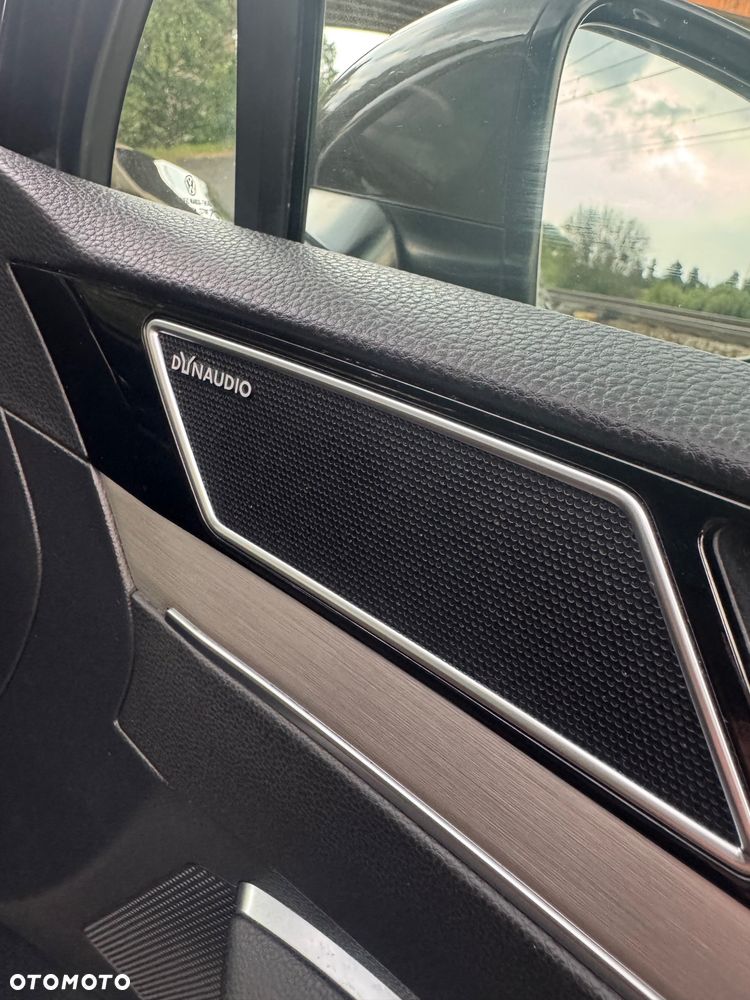 Volkswagen Passat - 10