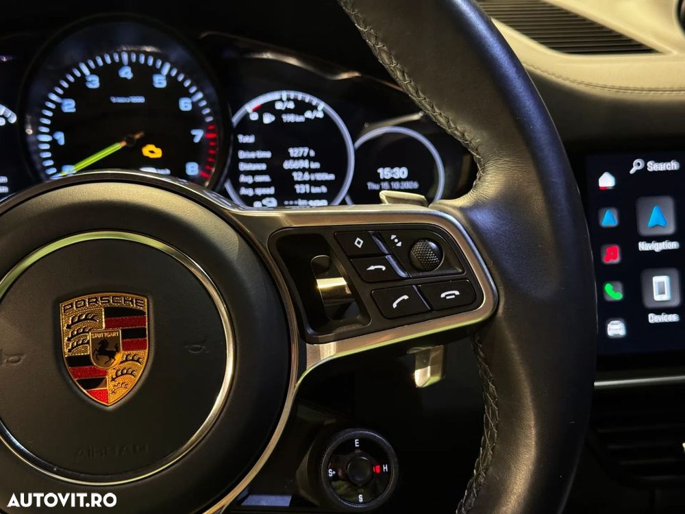 Porsche Cayenne - 36