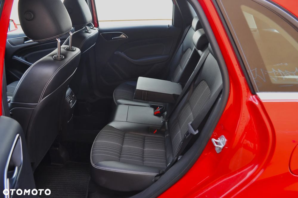 Mercedes-Benz Klasa B - 25