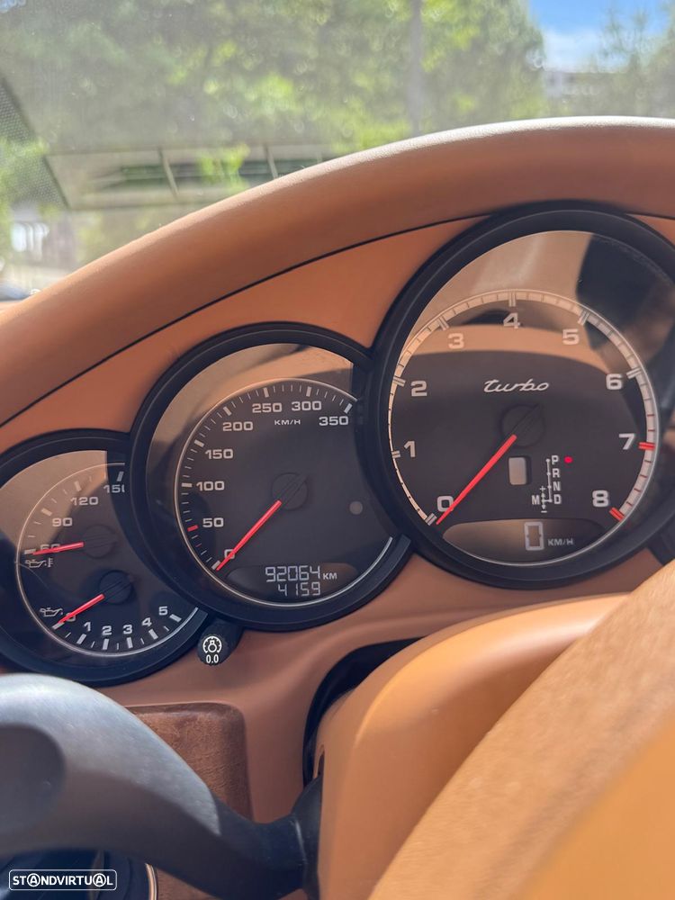 Porsche Panamera Turbo PDK - 8