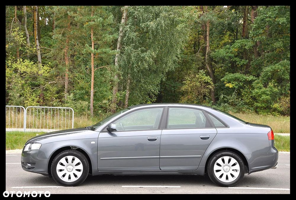 Audi A4 Limousine - 20