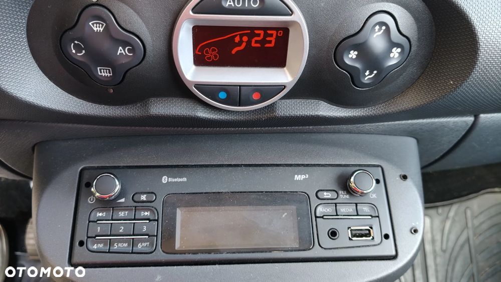 Renault Twingo 1.2 LEV 16V 75 Expression - 10