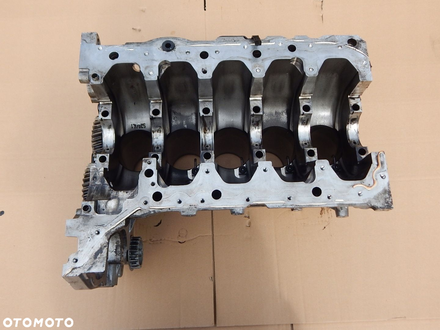 VW T5 BLOK SILNIKA 2.5 TDI AXD - 4