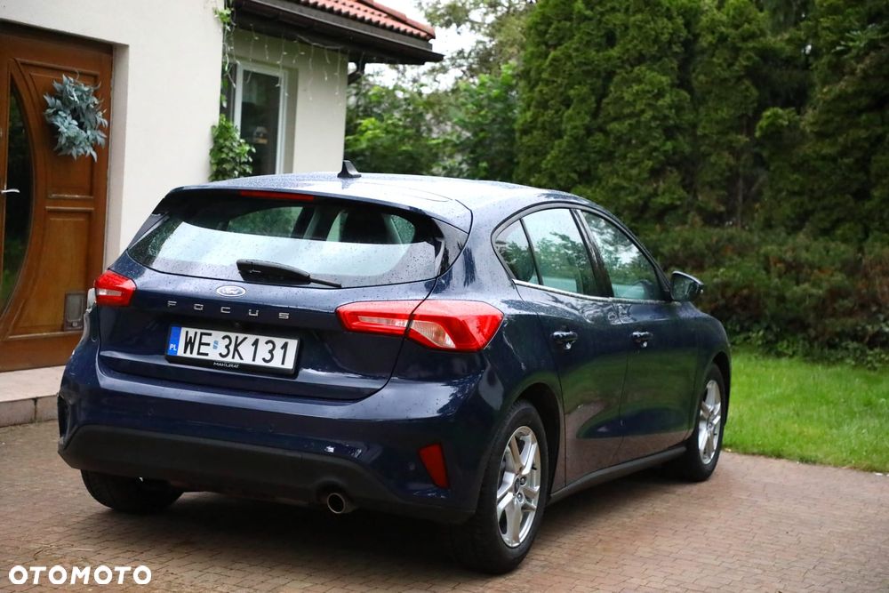 Ford Focus 1.0 EcoBoost Titanium Design - 4