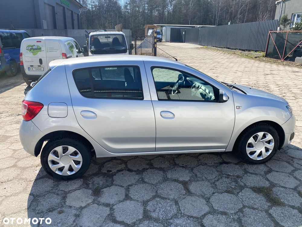 Dacia Sandero 1.2 16V 75 Laureate - 5