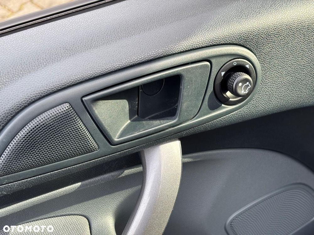 Ford Fiesta 1.25 Gold X EU5 - 25