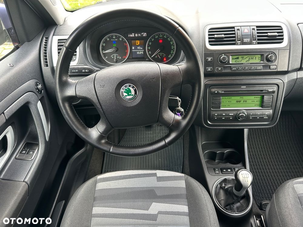 Skoda Roomster 1.4 16V Comfort - 6